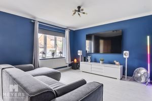 Lounge- click for photo gallery